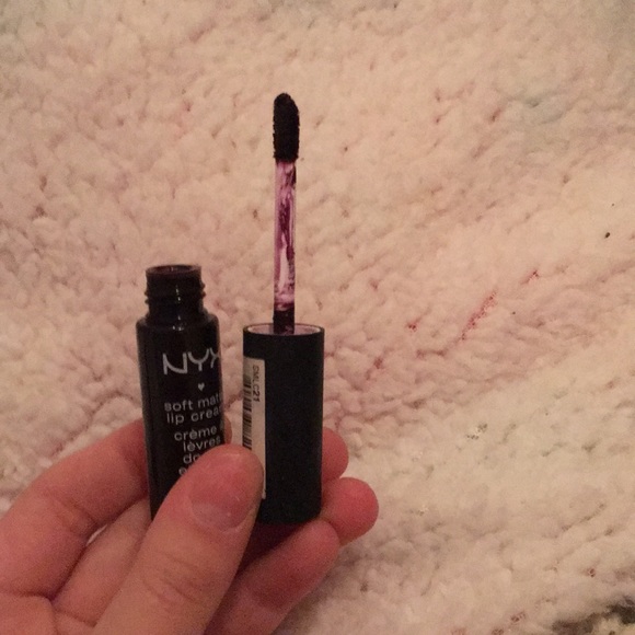 7 lipsticks - Picture 4 of 8